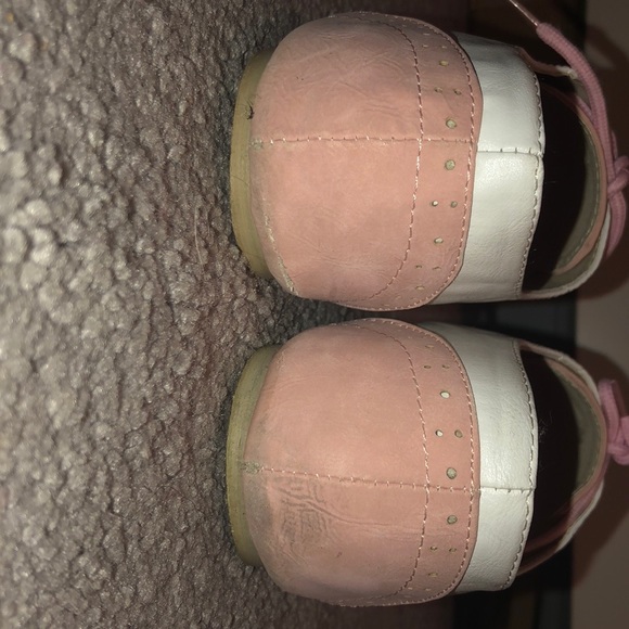 Flats . - Picture 2 of 6